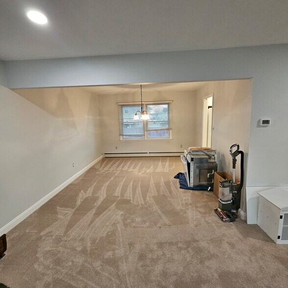 Building Photo - 121 Henry St