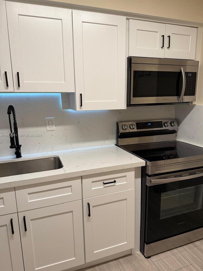 Building Photo - 3300 NE 192 St