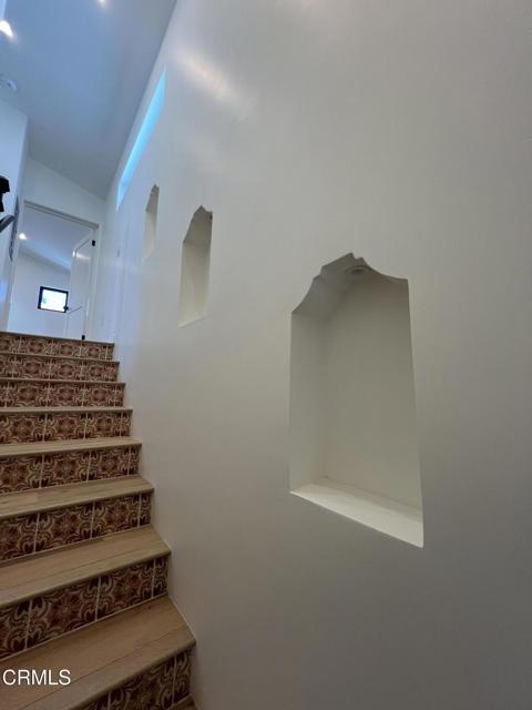 Building Photo - 101 N Santa Rosa St