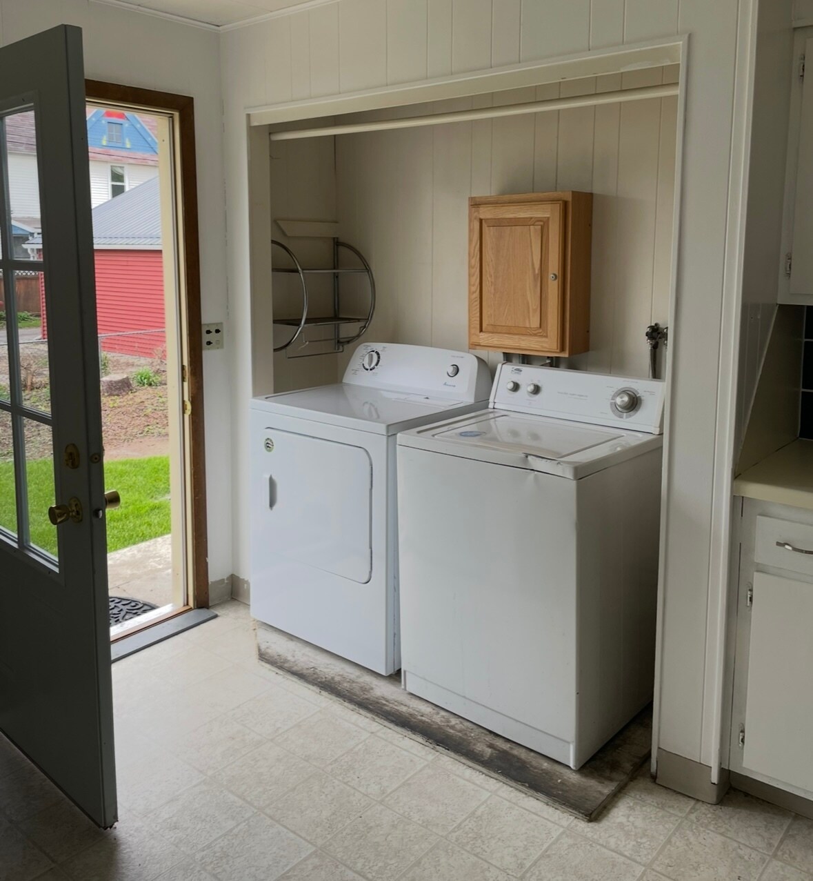 Building Photo - 307 E Wabasha St