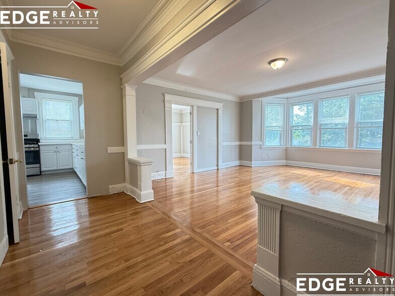 Building Photo - 1719 Commonwealth Ave