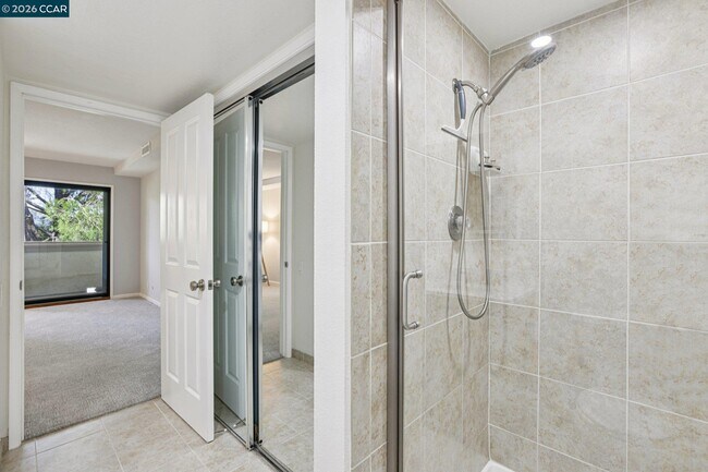 Building Photo - 1541 Moraga Way