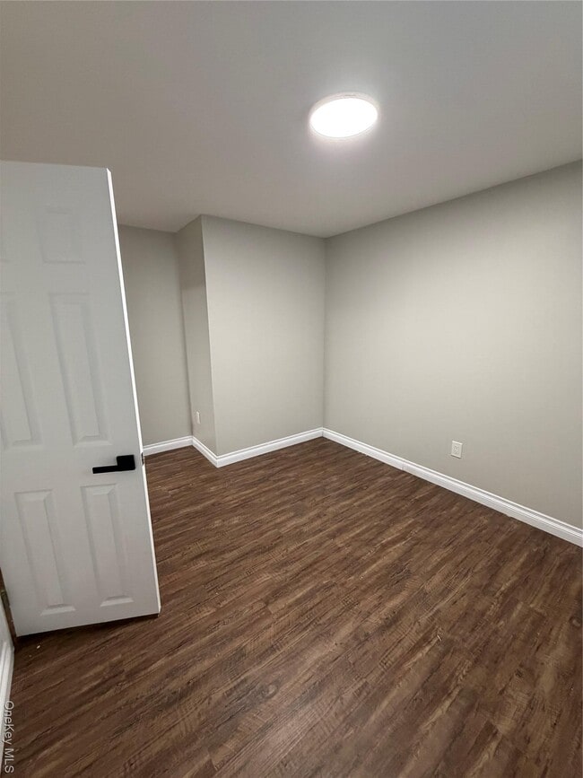 Building Photo - 5 Dewey Rd