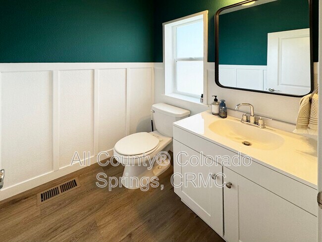 Building Photo - 6755 Carriage Meadows Dr