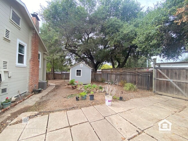 Building Photo - Charming 3bd/2ba Home on Sonoma Highway