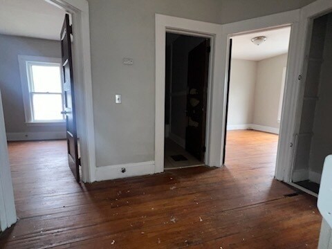 Building Photo - 2702 Midland Ave