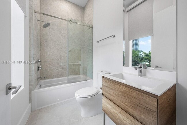 Building Photo - 3912 Island Estates Dr