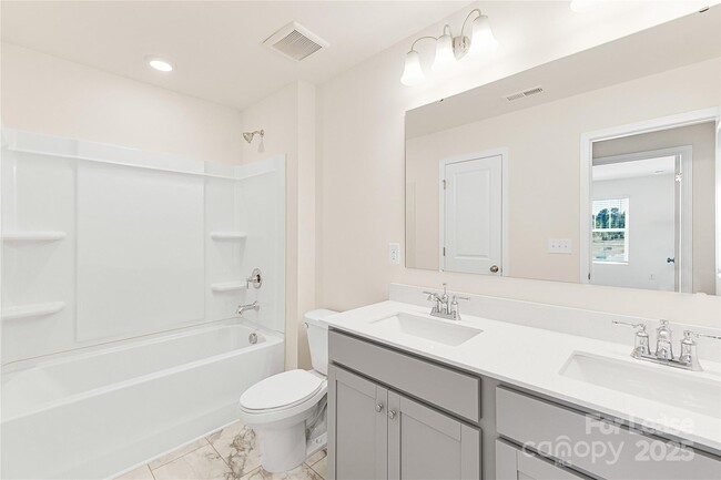 Building Photo - 2871 Yeager Dr NW