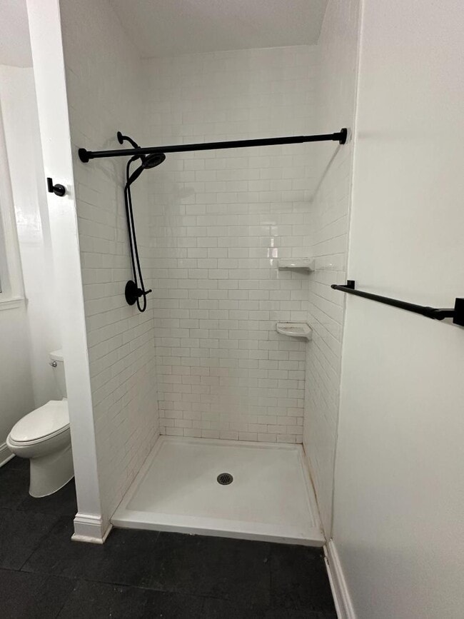 Building Photo - 1825 Madison Ave