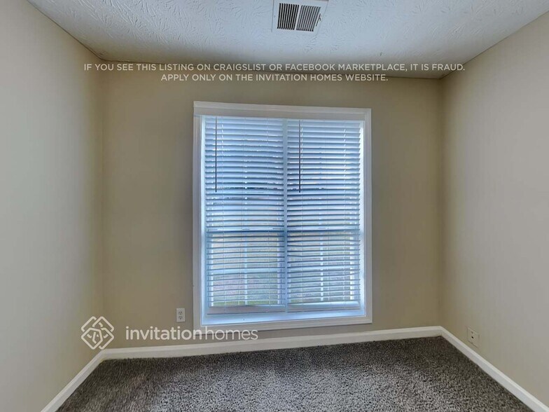 Building Photo - 6216 Nellie Ct SE