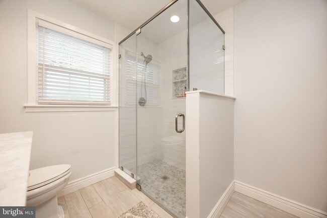 Building Photo - 70 Level Rd