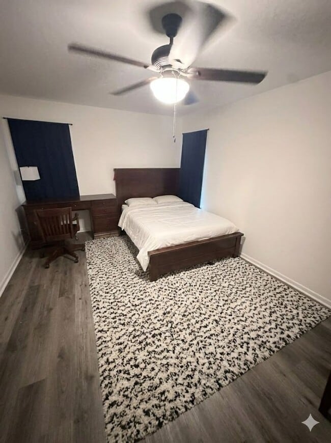 Building Photo - Spacious & Stylish 3BR/3BA Minutes from Downtown Athens