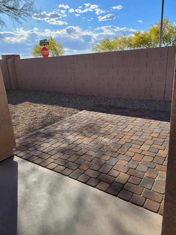Building Photo - 40450 W Molly Ln
