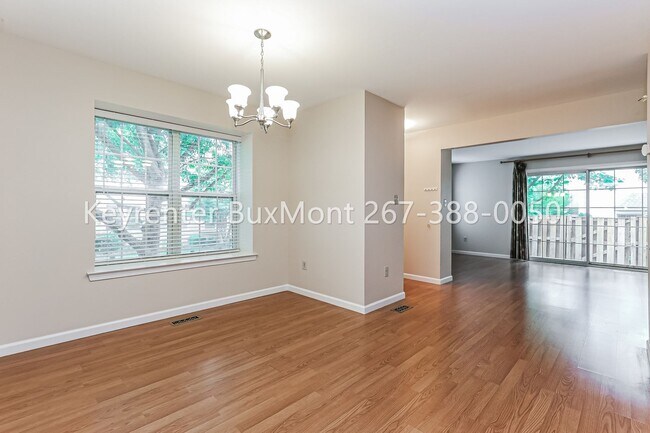 Building Photo - Makefield Glen 2-bedroom, 1.5-bath townhome
