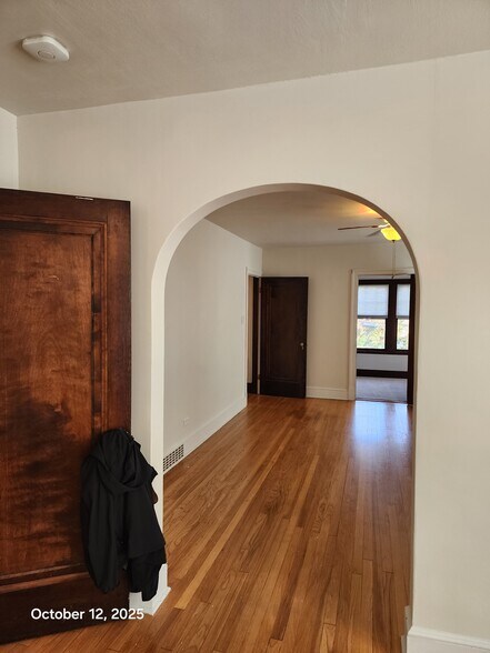 Building Photo - 519 Durston Ave