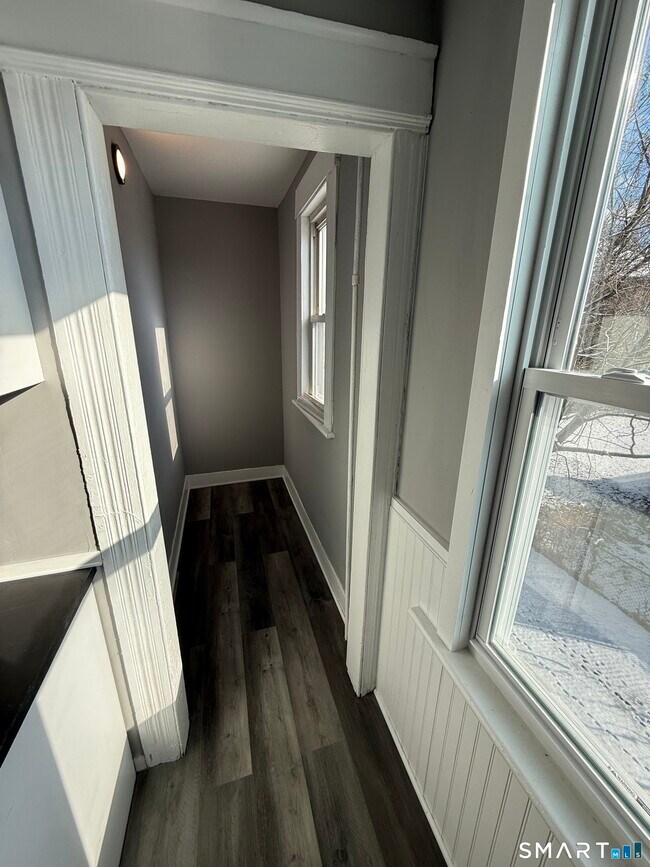 Building Photo - 500 Carroll Ave