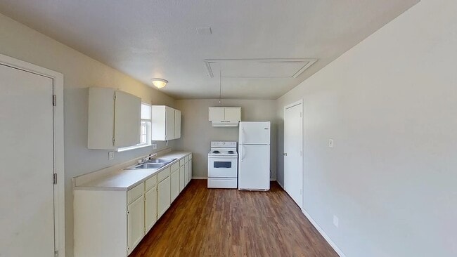 Building Photo - 2703 Kool Ave