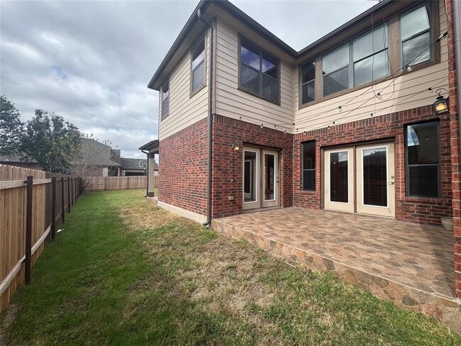 Building Photo - 500 Springbrook Rd