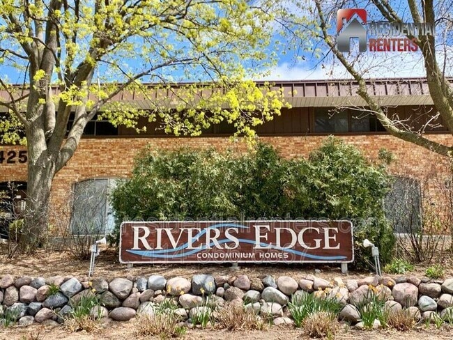 Building Photo - 4000 W Rivers Edge Cir