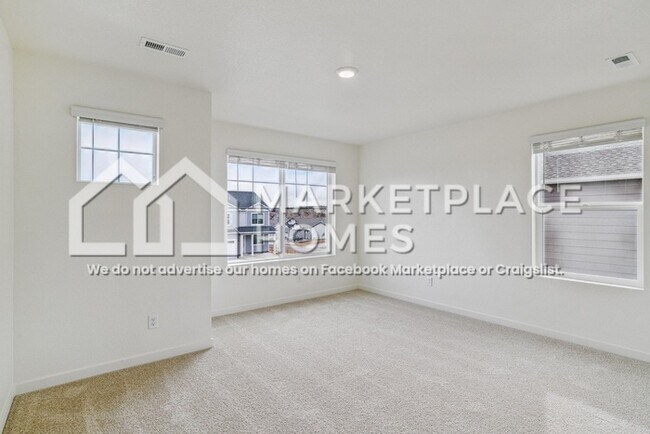 Building Photo - 127 N 66th Ave