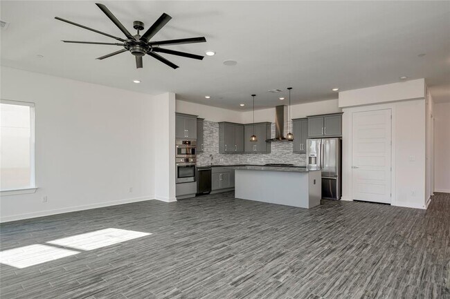 Building Photo - 1417 Kramer Ln