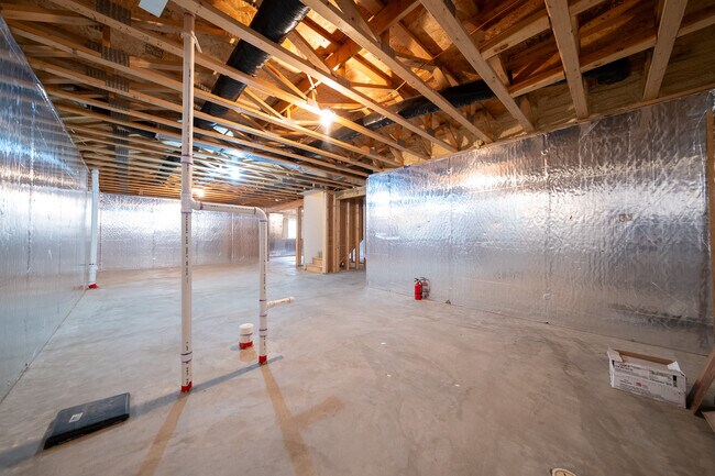Building Photo - 1814 Spring Creek Dr