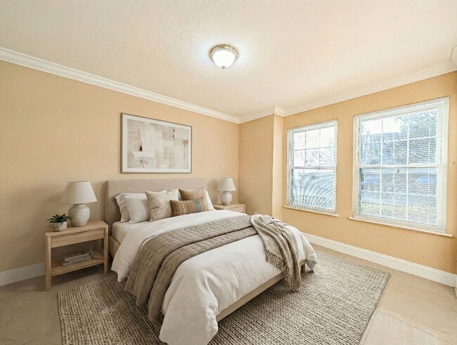 Building Photo - Beautifully remodeled condo for rent in Metrowest!