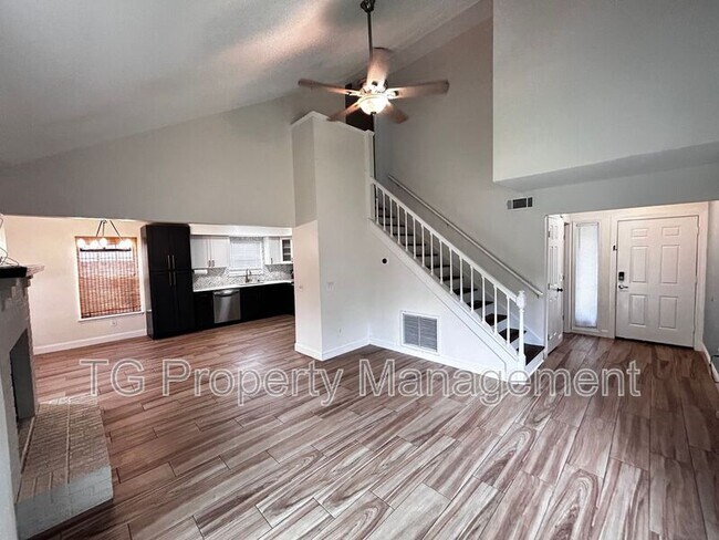 Building Photo - 430 Trout River Dr
