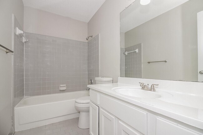 Building Photo - 1086 Trappers Cove