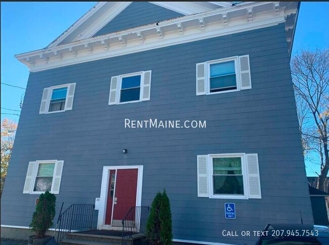 Building Photo - 29 Chamberlain St