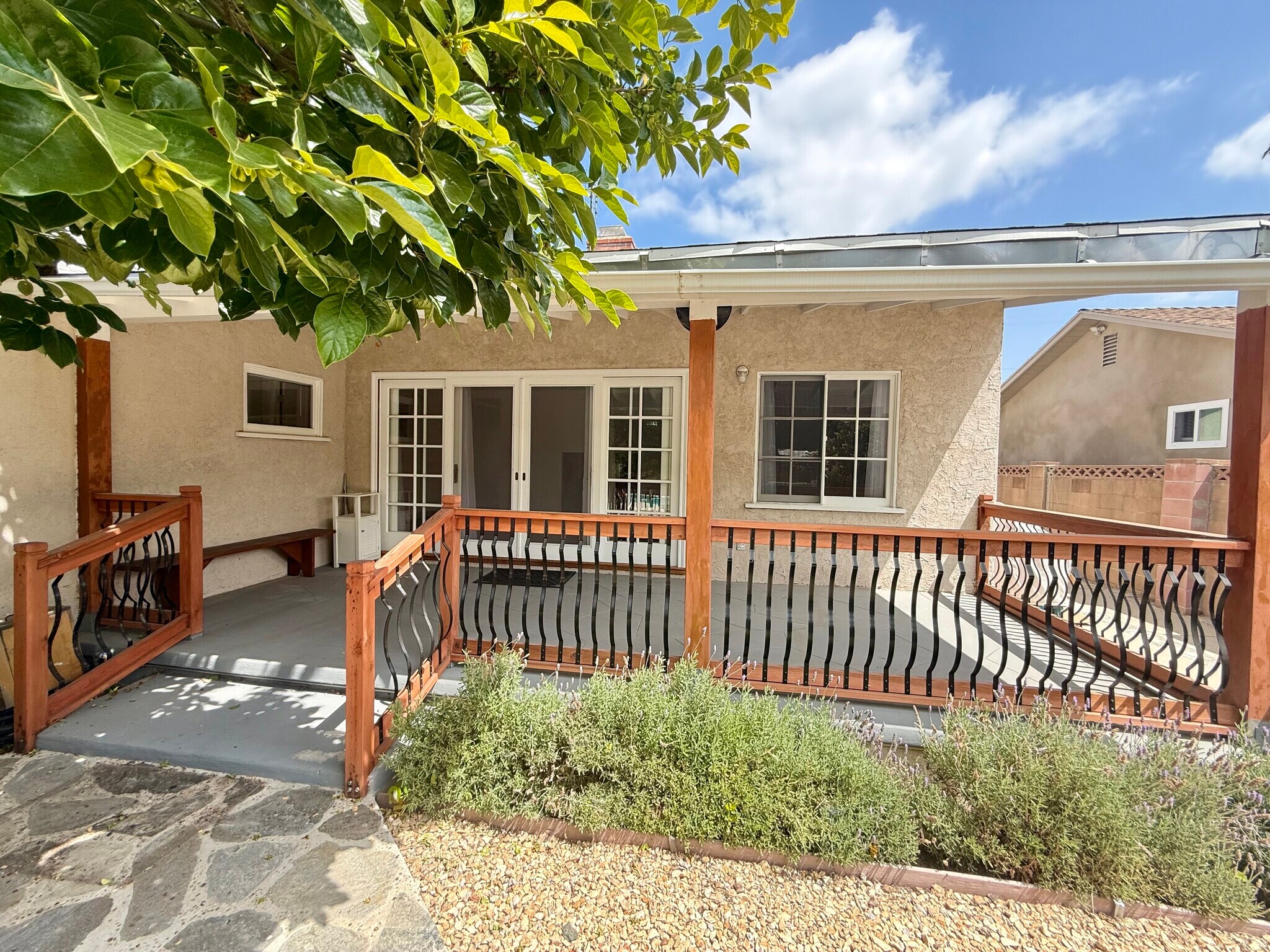Patio - 13628 Addison St