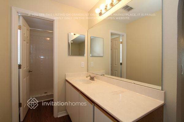 Building Photo - 3223 Scenic Woods Dr