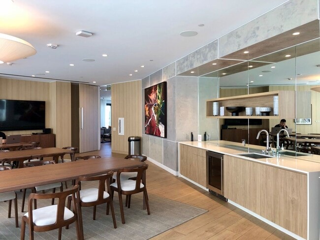 Building Photo - Aalii - Furnished Studio/1BA/1PK