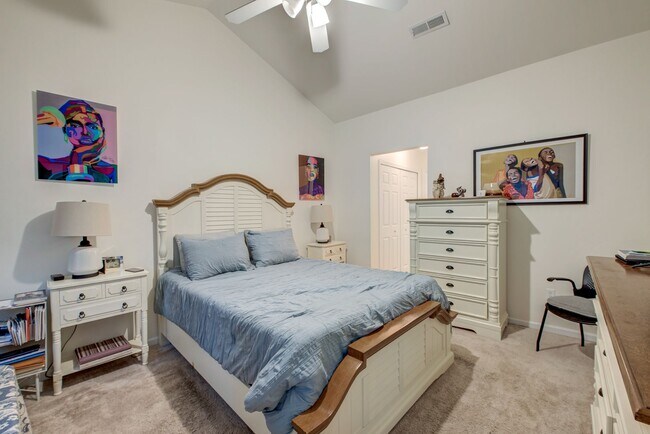 Building Photo - Easy Access to Everything North Charleston Has to Offer