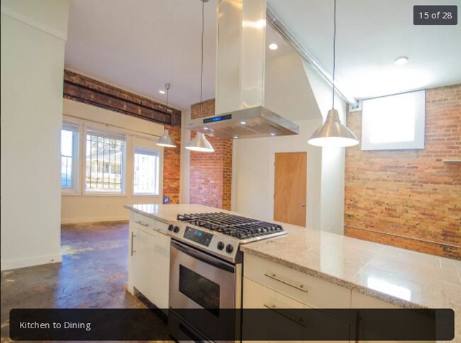 Building Photo - 559 Pryor St SW