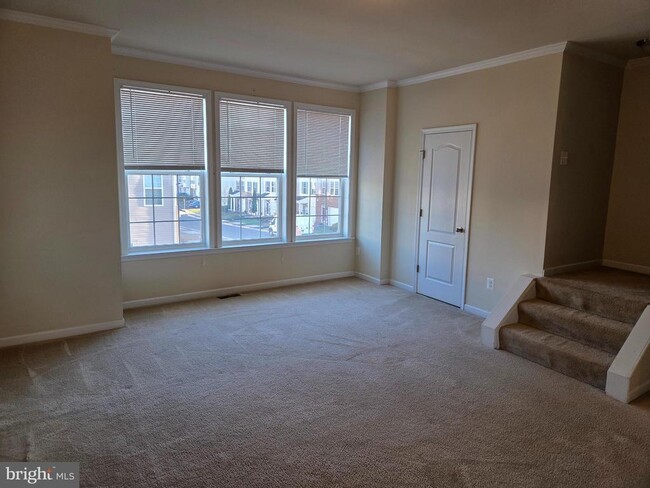 Building Photo - 129 Schramm Lp