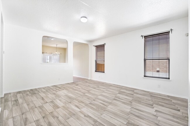 Building Photo - 12206 Dewitt Way