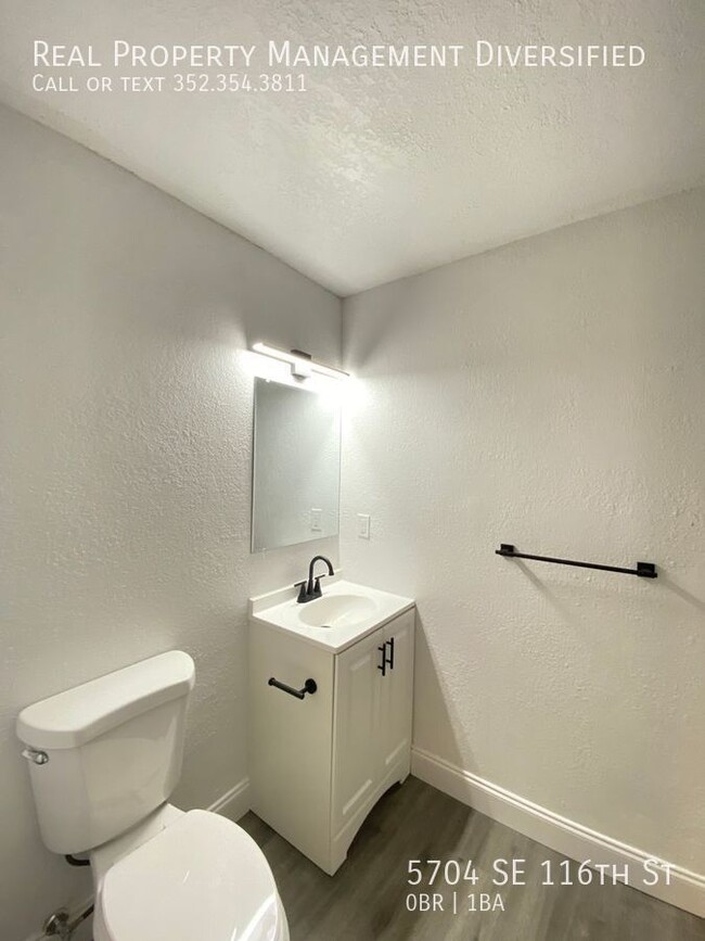 Building Photo - Newly renovated large studio apartment in ...