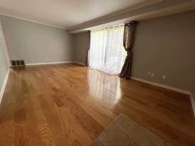 Building Photo - 4 Brookside Dr