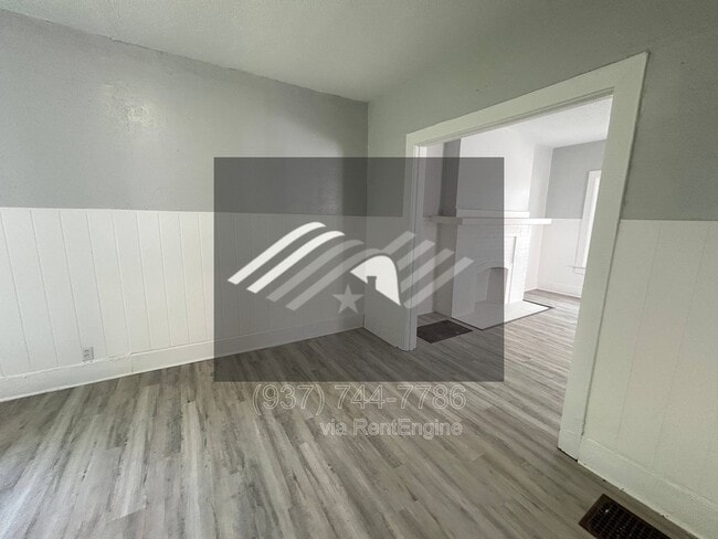 Building Photo - 949 Ferndale Ave