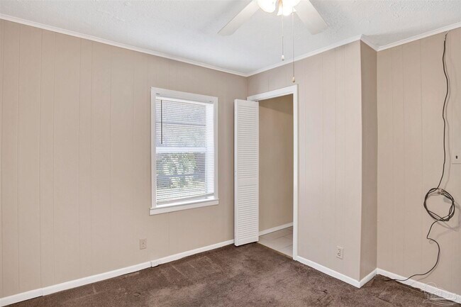 Building Photo - 3206 N Miller St