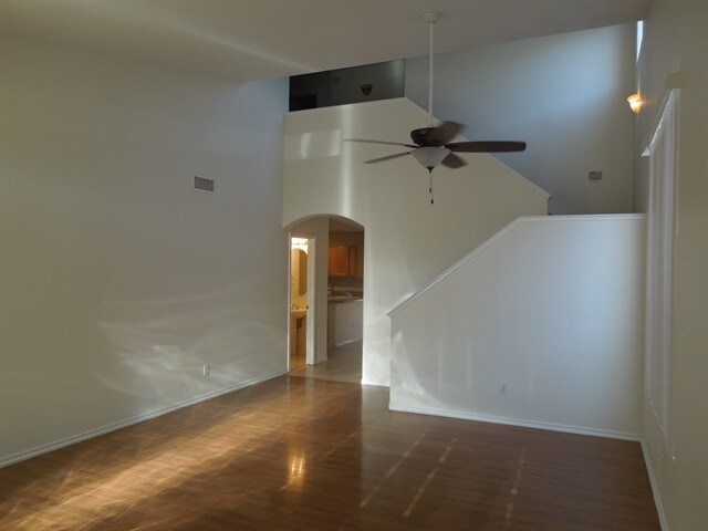 Building Photo - 2017 N 128th Dr