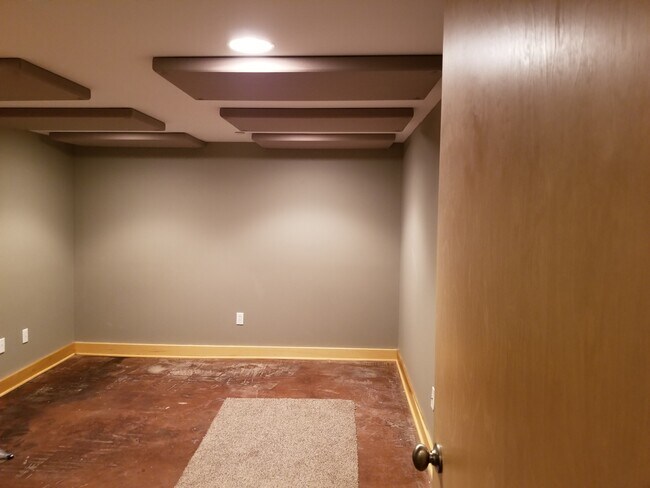 bedroom 2 - 917 Alley A