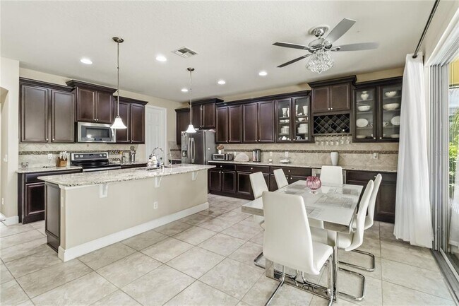 Building Photo - 12130 Uleta Ln