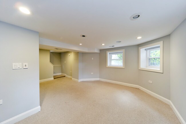 Family/Bonus Room (basement) - 2500 N Francisco Ave