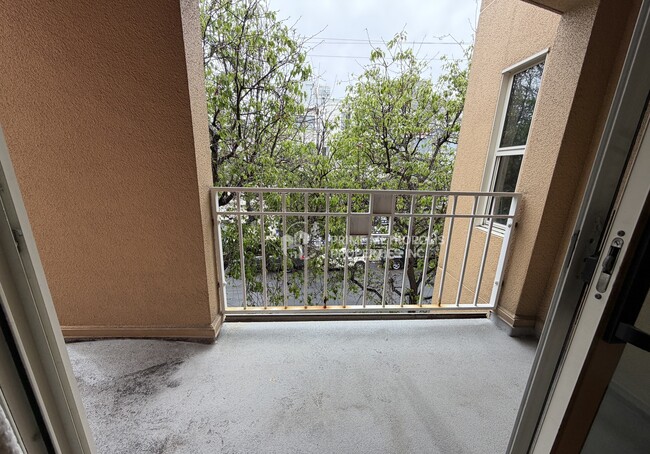 Building Photo - 600 Chestnut St