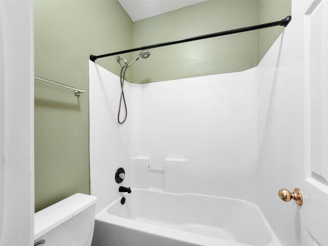 Building Photo - 3223 Fair Falls Dr