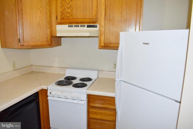 Building Photo - 955 Orchard Dr