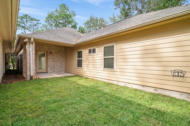 Building Photo - 2934 Whitman Dr