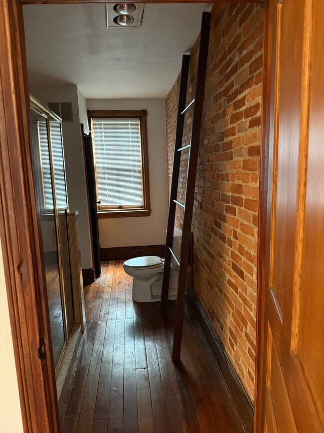 Building Photo - Charming and unique 3 bedroom, 3 bath townhome near Brandywine River and Zoo